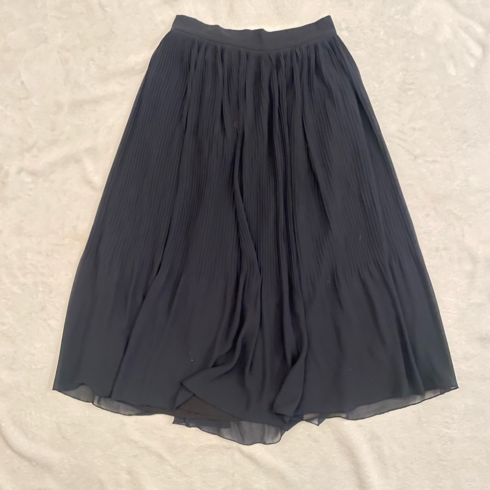 Forever 21 Black A-Line Pleated Skirt